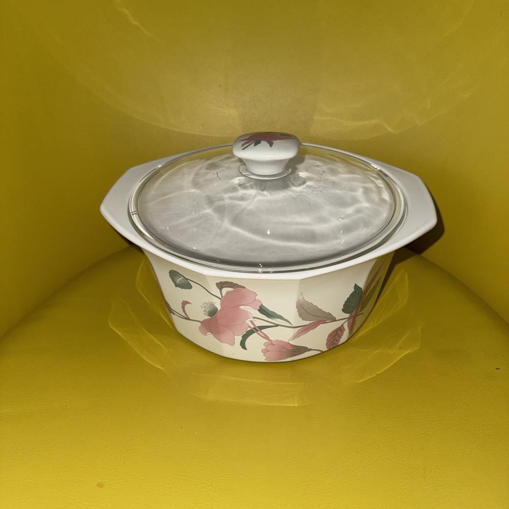 Vtg Mikasa Covered Casserole Dish Fire & Ice Silk Flowers 2 Qt. Pristine W/lid